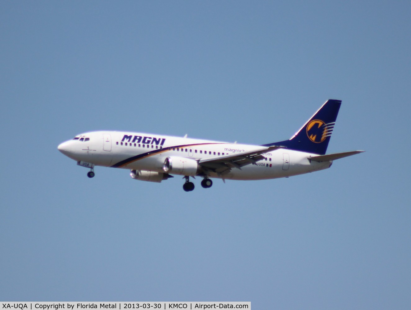 XA-UQA, 1988 Boeing 737-322 C/N 23952, Magnicharters 737-300