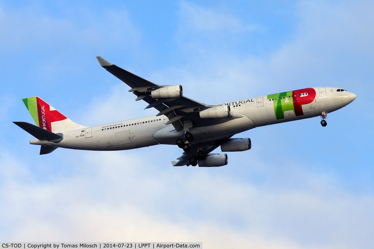 CS-TOD, 1995 Airbus A340-312 C/N 091, 