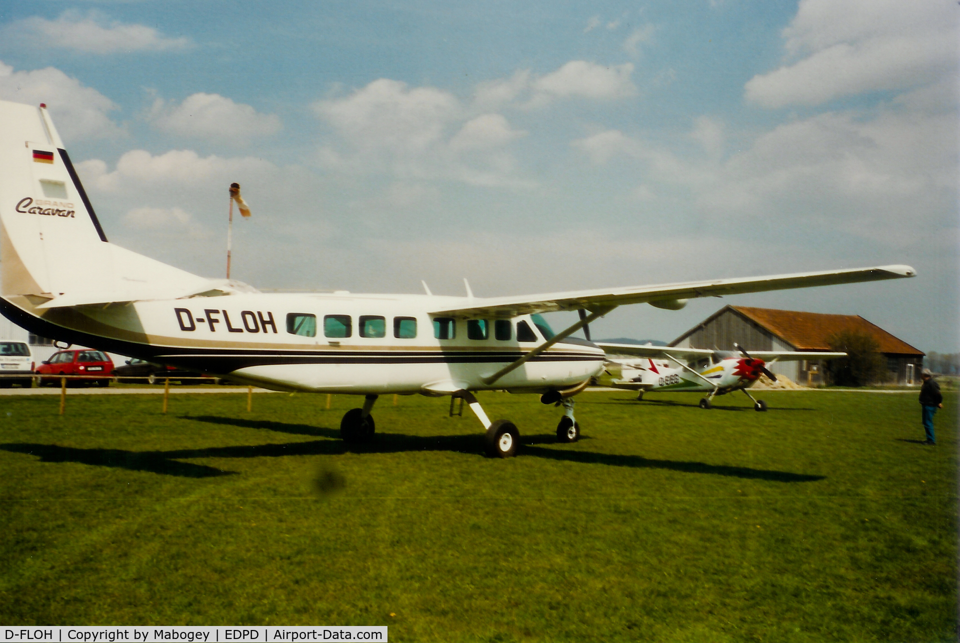D-FLOH, 1996 Cessna 208B Grand Caravan C/N 208B-0576, The D-FLOH @ Dinglofing airport.