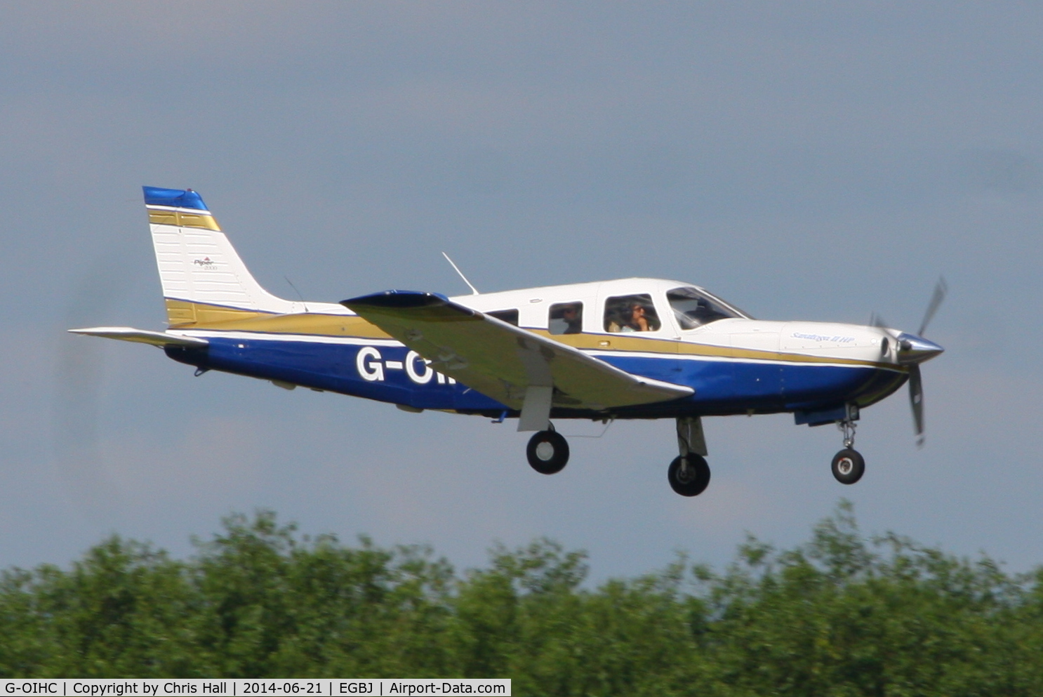 G-OIHC, 2000 Piper PA-32R-301 Saratoga II HP C/N 32-46163, Visitor for Project Propeller 2014