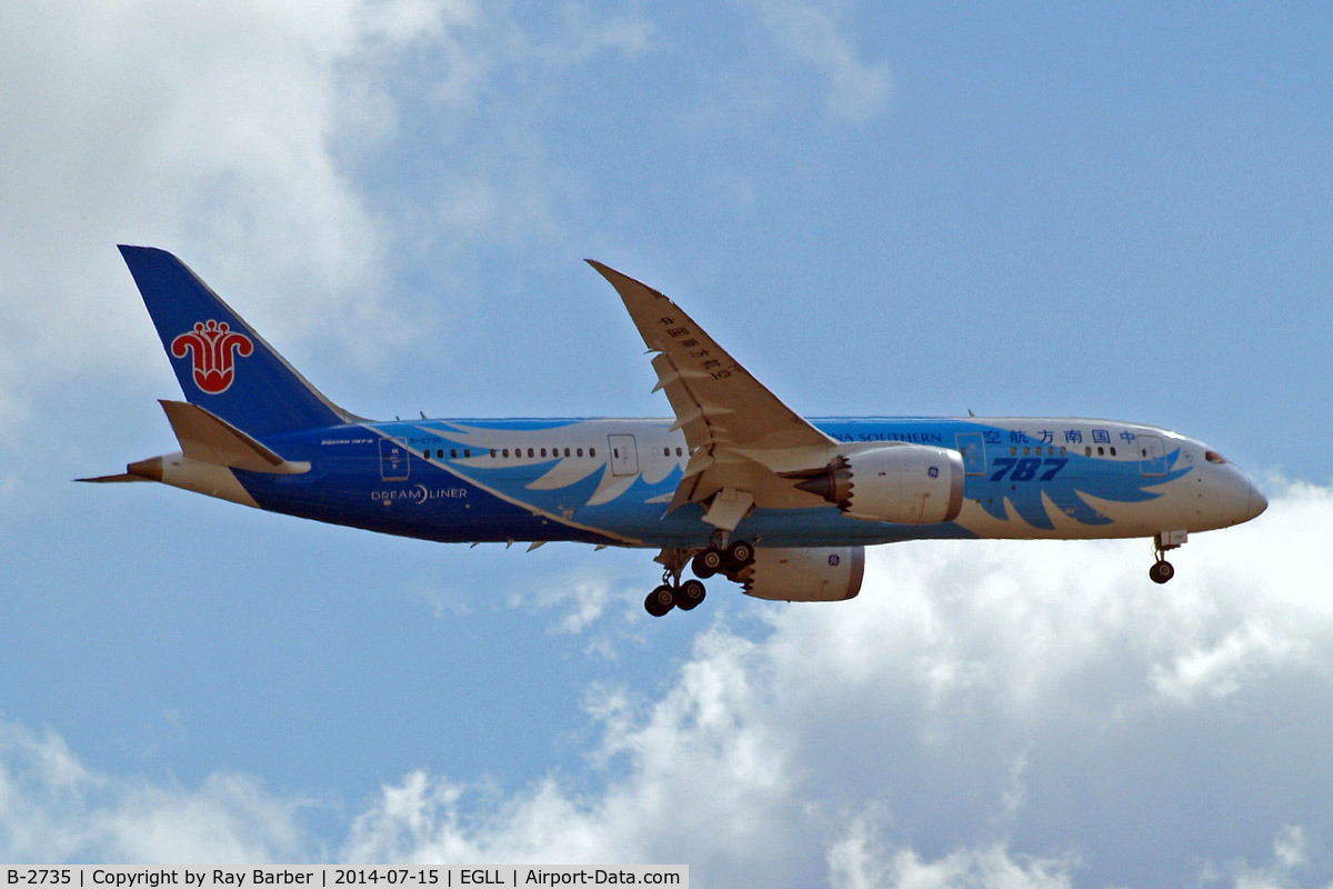 B-2735, 2013 Boeing 787-8 Dreamliner C/N 34928, Boeing 787-8 Dream Liner [34928] (China Southern Airlines) Home~G 15/07/2014. On approach 27L.