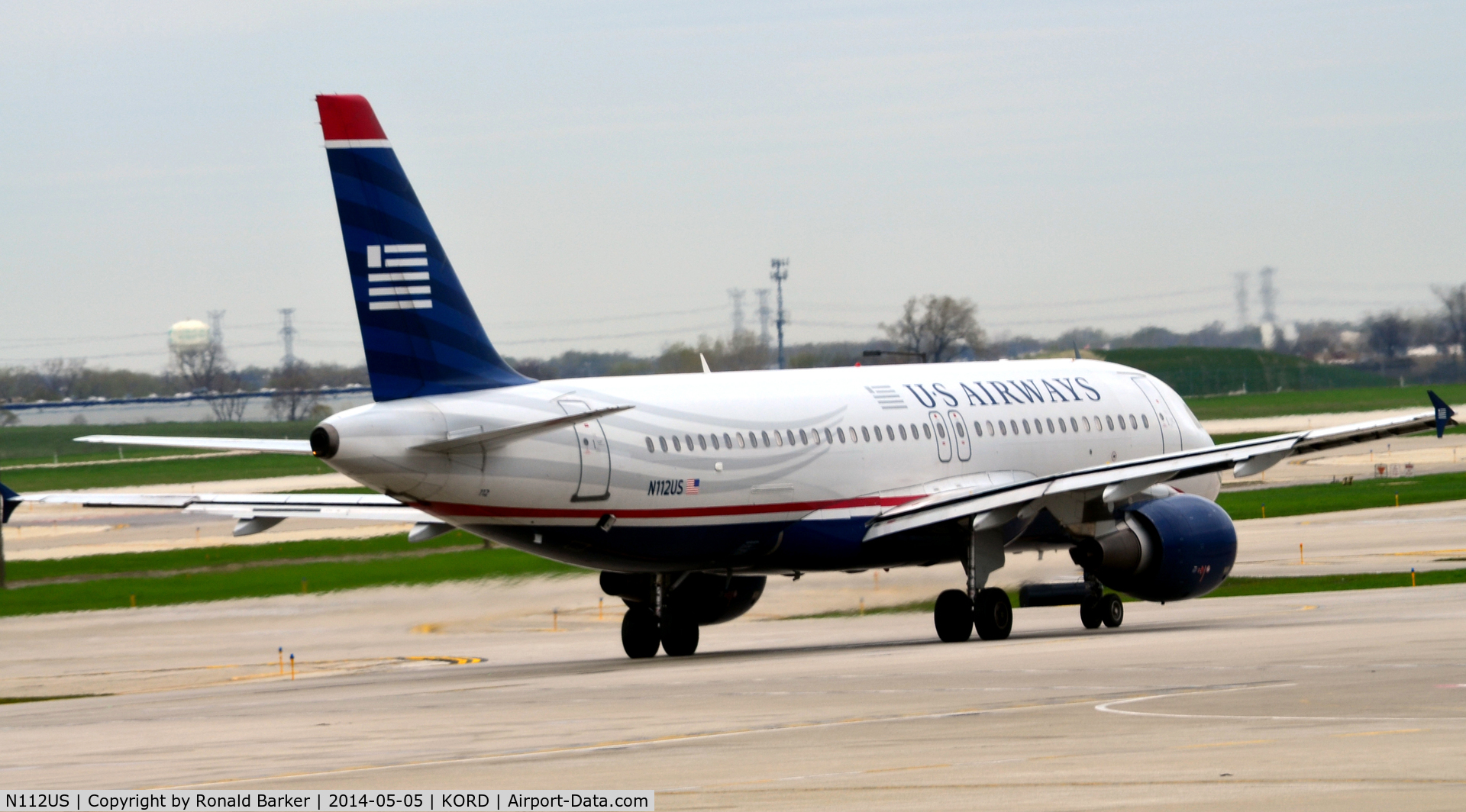 N112US, 1999 Airbus A320-214 C/N 1134, Taxi for takeoff O'Hare