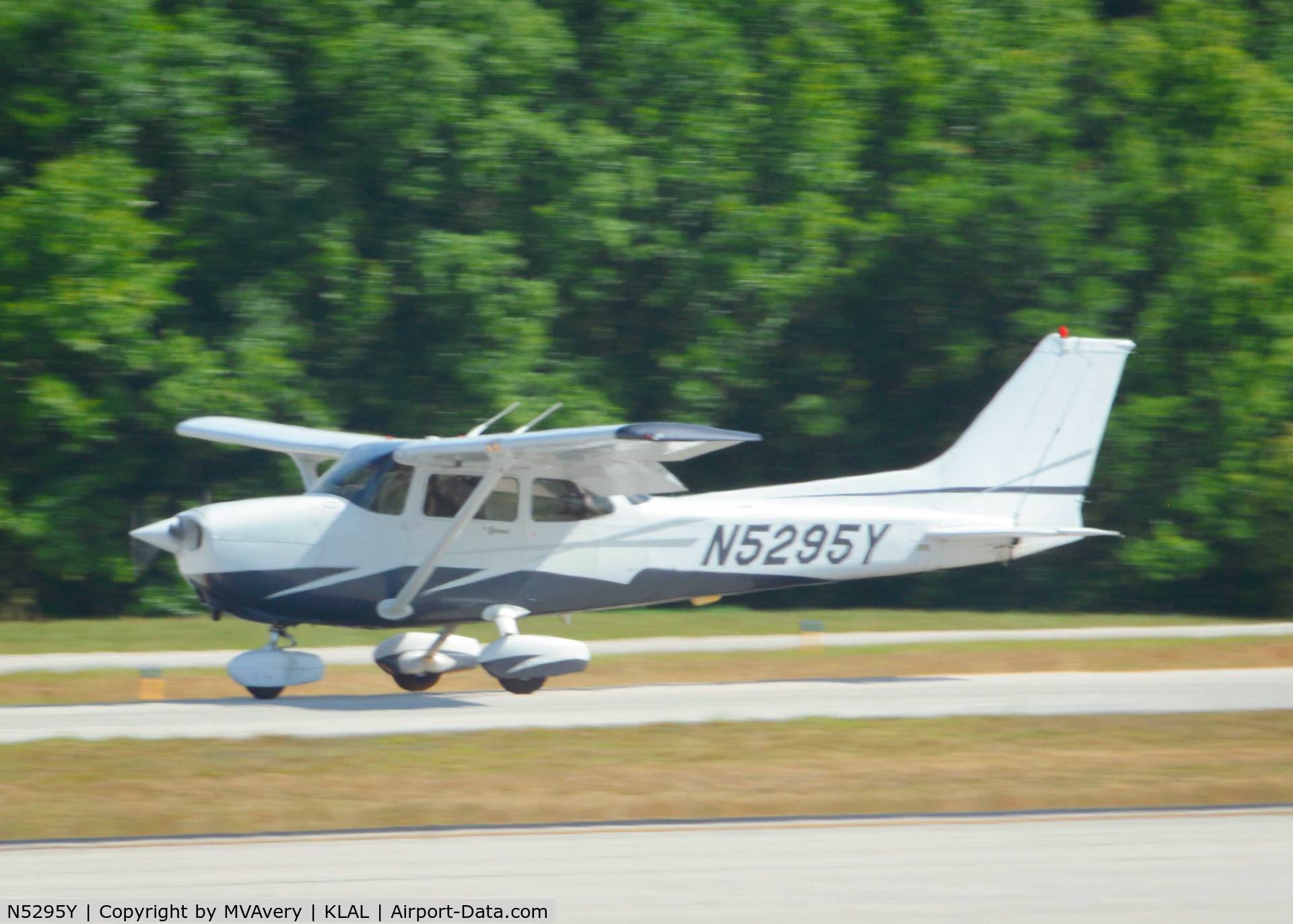 N5295Y, 2002 Cessna 172S C/N 172S9236, 2014 Sun n Fun