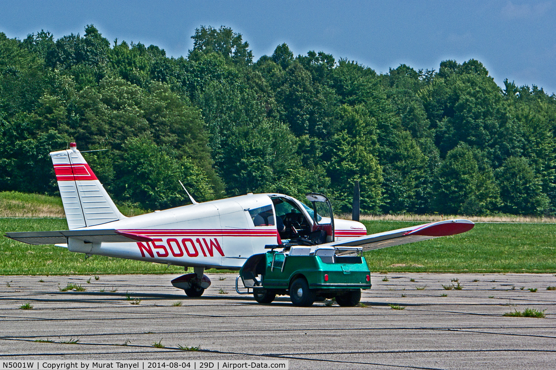 N5001W, 1962 Piper PA-28-160 Cherokee C/N 28-2, At Grove City Airport