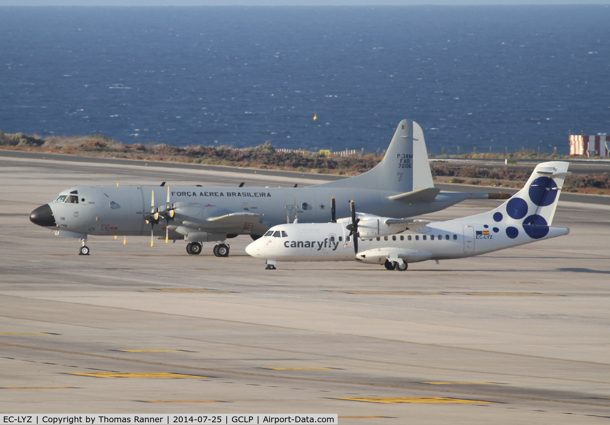 EC-LYZ, 1990 ATR 42-300 C/N 226, Canaryfly ATR42