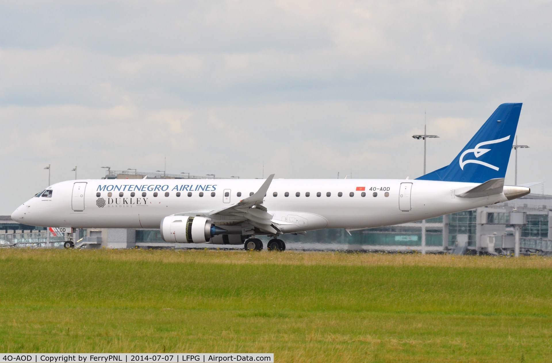 4O-AOD, 2014 Embraer 190LR (ERJ-190-100LR) C/N 19000665, Montenegro ERJ195 arriving in CDG