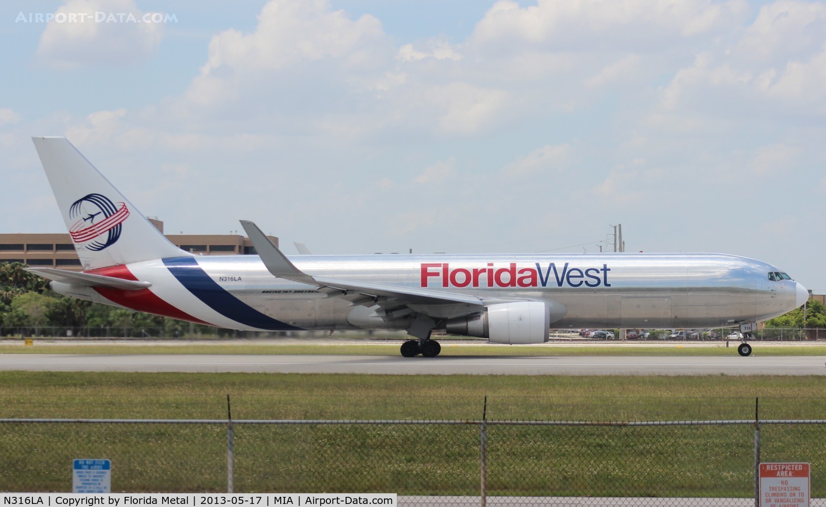 N316LA, 2001 Boeing 767-316F C/N 30842, Florida West 767-300F