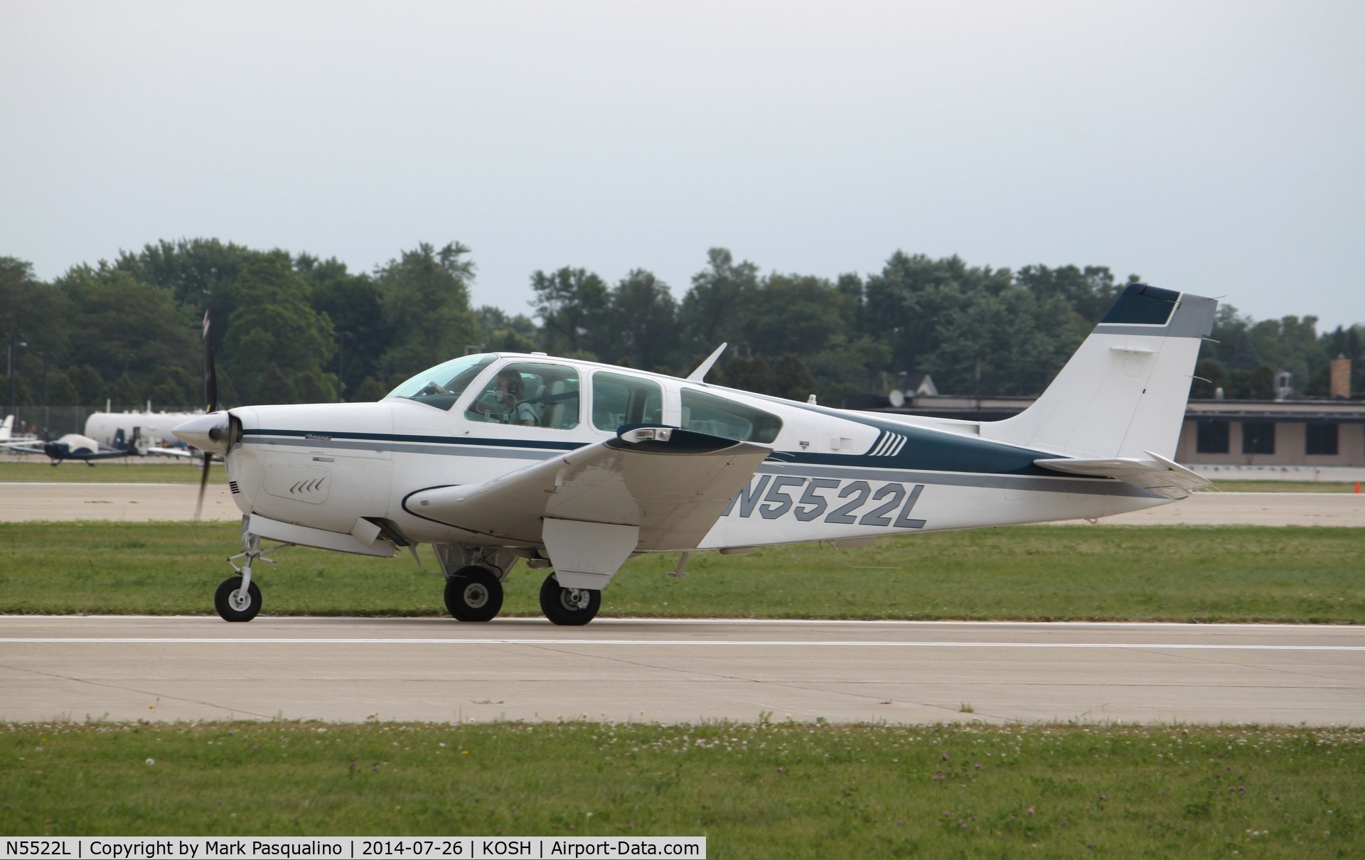 N5522L, 1989 Beech F33A Bonanza C/N CE-1399, Beech F33A