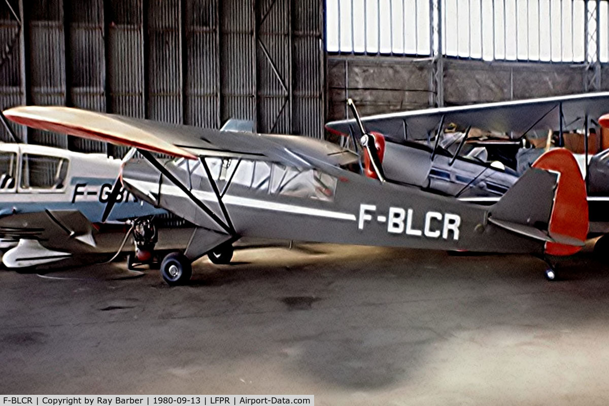 F-BLCR, Piper PA-19 Super Cub C/N 181475, Piper L-18C-95 Super Cub [18-1475] Guyancourt~F 13/09/1980. From a slide.