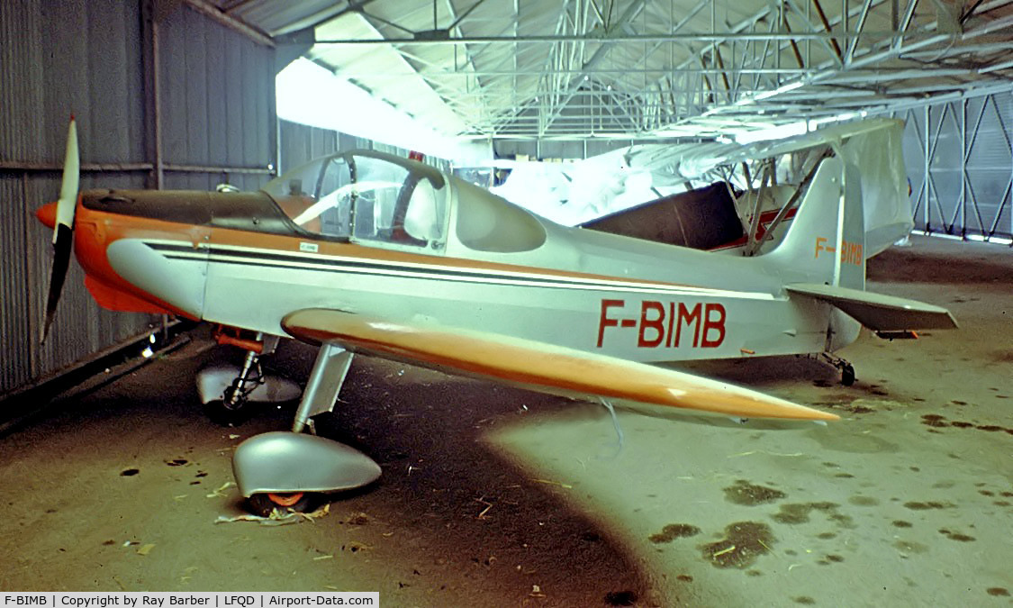 F-BIMB, Piel CP-301A Emeraude C/N 232, Menavia CP.301A Emeraude [232] Arras-Roclincourt~F 29/07/1983. From a slide.