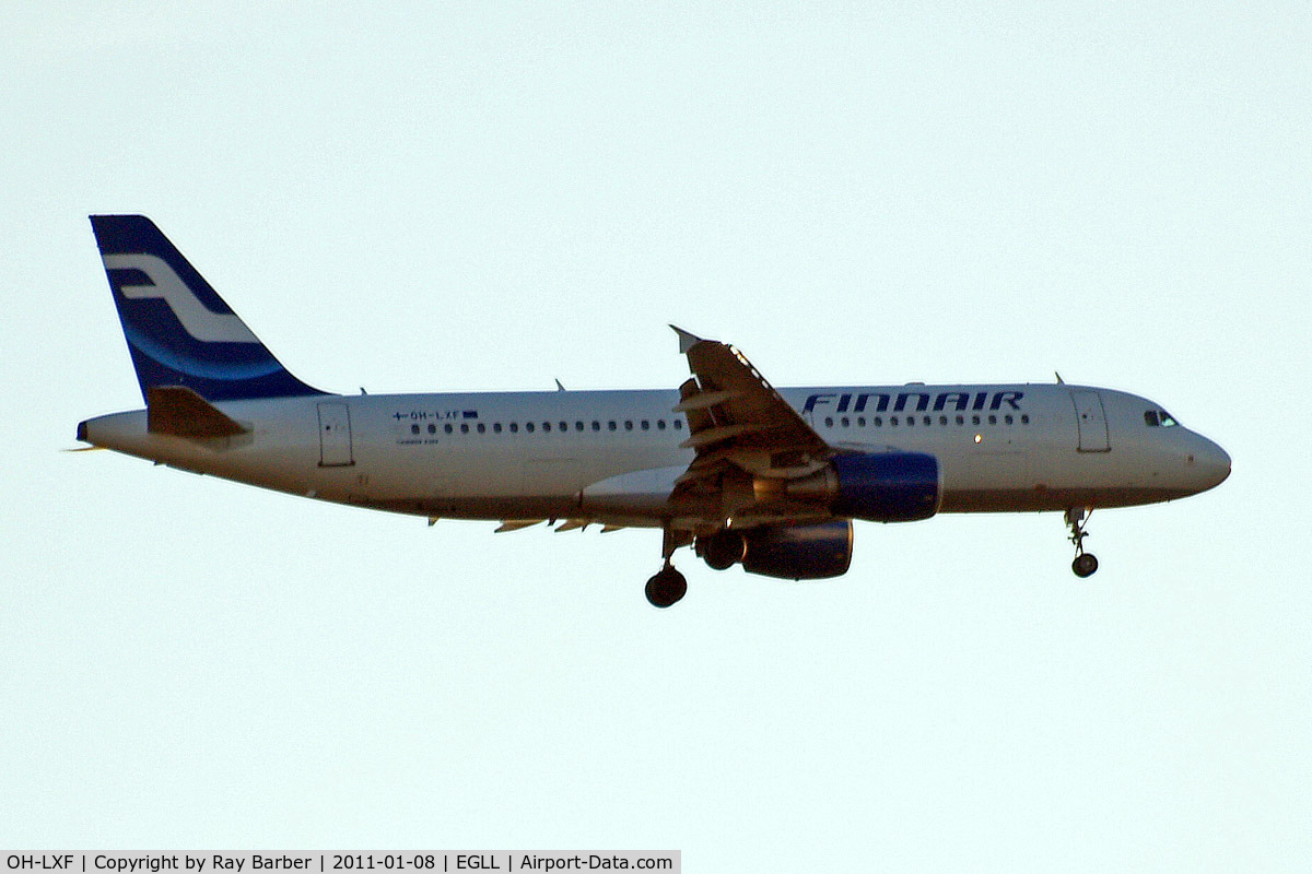 OH-LXF, 2002 Airbus A320-214 C/N 1712, Airbus A320-214 [1712] (Finnair) Home~G 08/01/2011. On approach 27L.