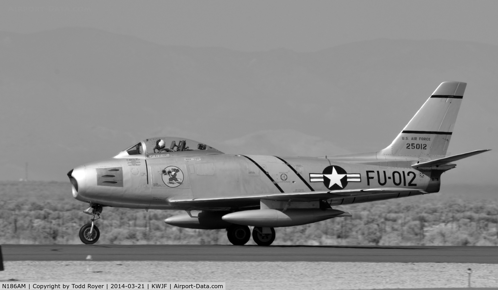 N186AM, 1952 North American F-86F Sabre C/N 191-708, Take off roll