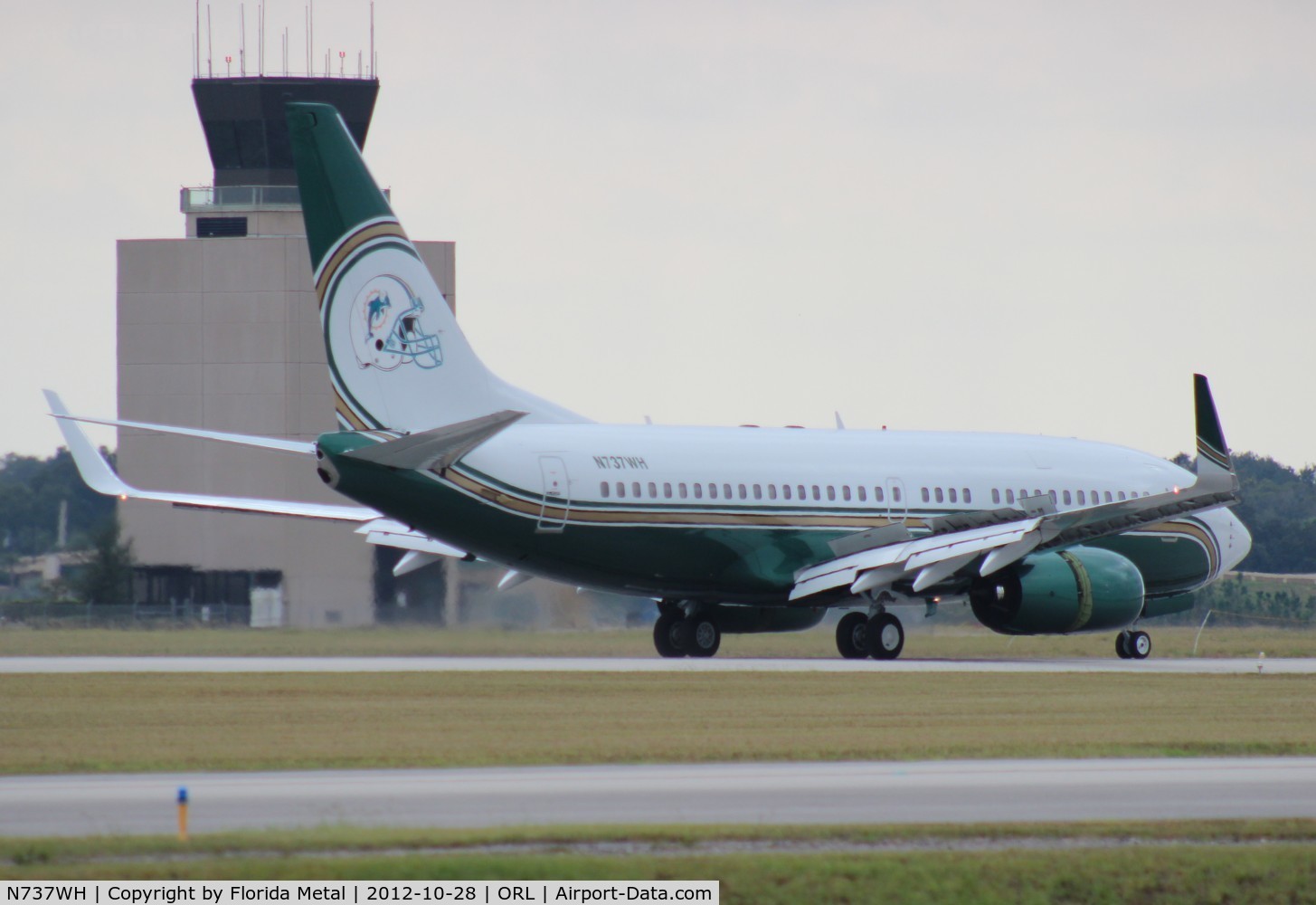 N737WH, 1998 Boeing 737-75T BBJ C/N 29142, Miami Dolphins BBJ