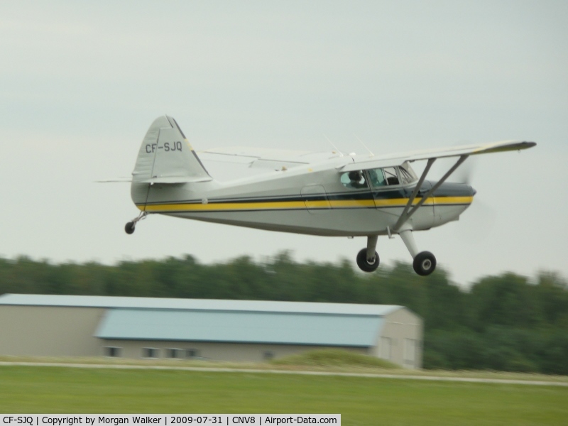 CF-SJQ, 1947 Stinson 108-2 Voyager C/N 108-2252, Take off.