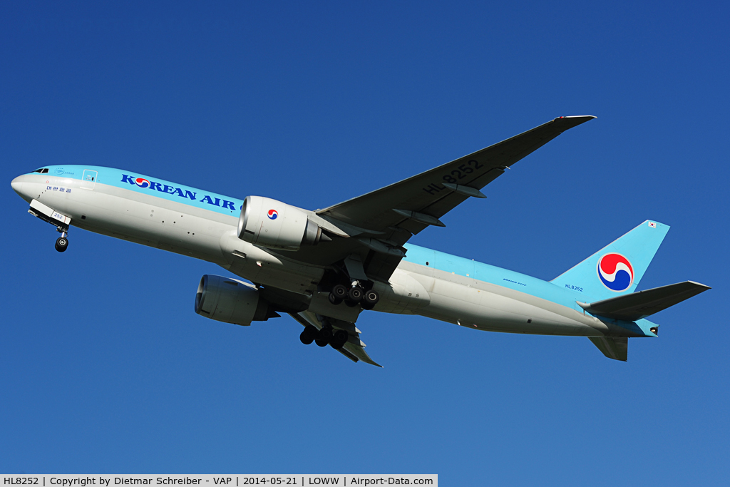 HL8252, 2012 Boeing 777-FB5 C/N 37638, Korean Air Boeing 777-200