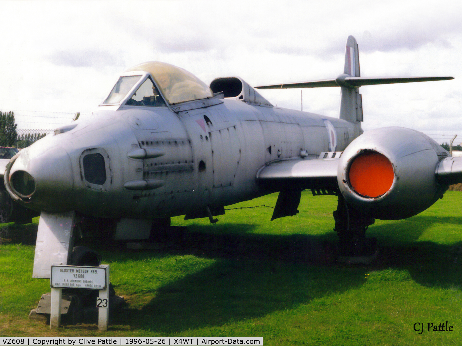 VZ608, Gloster Meteor FR.9 (Mod) C/N Not found VZ608, Scanned from print. Meteor VZ608 on display at Newark Air Museum Winthorpe, May 1996