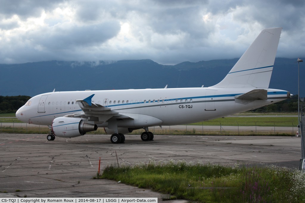 CS-TQJ, 2006 Airbus A319-115CJ C/N 2675, Taxiing