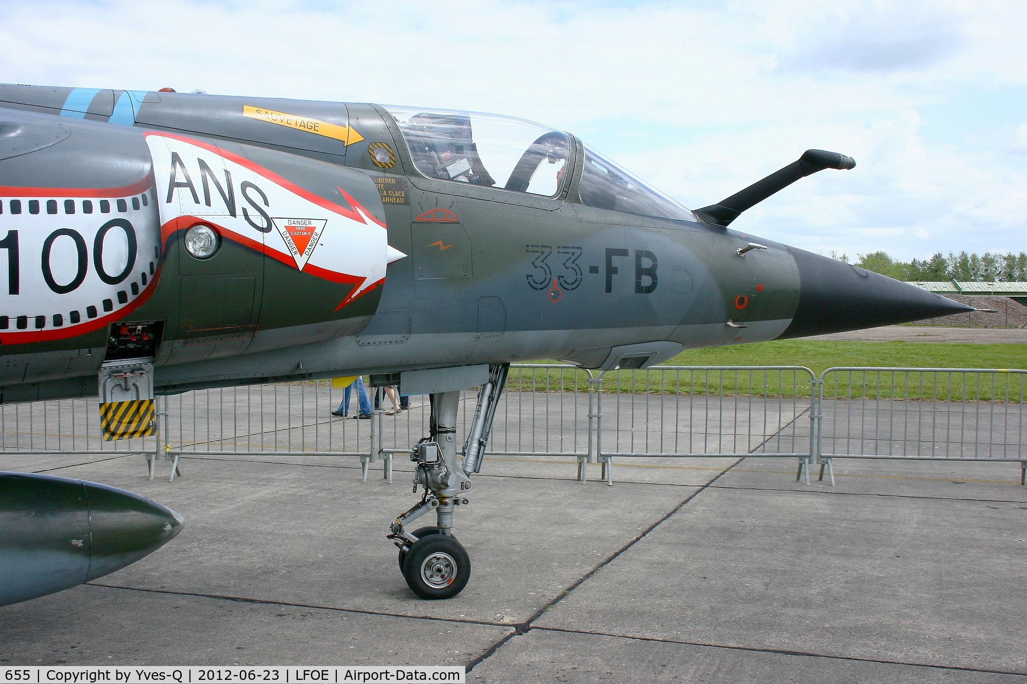 655, Dassault Mirage F.1CR C/N 655, Dassault Mirage F1CR (33-FB), Static display, Evreux-Fauville AB 105 (LFOE)