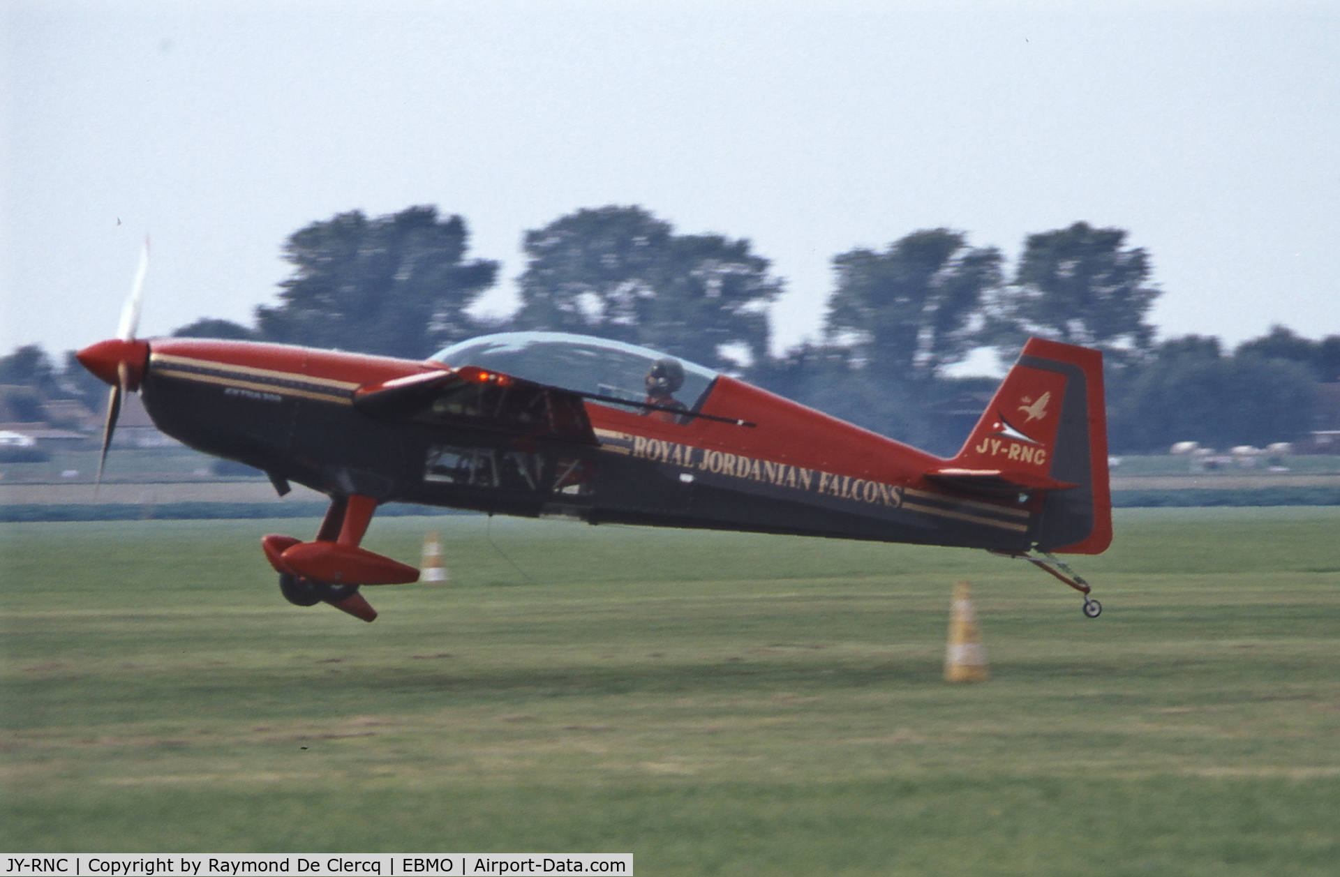 JY-RNC, Extra EA-300 C/N 038, Airshow Moorsele , summer 1994.