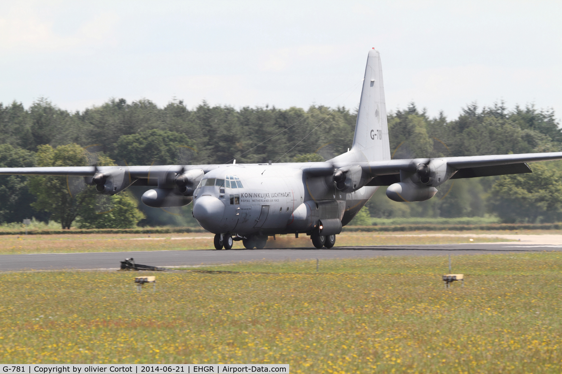 G-781, Lockheed C-130H Hercules C/N 382-4781, landing at Gilze Rijen