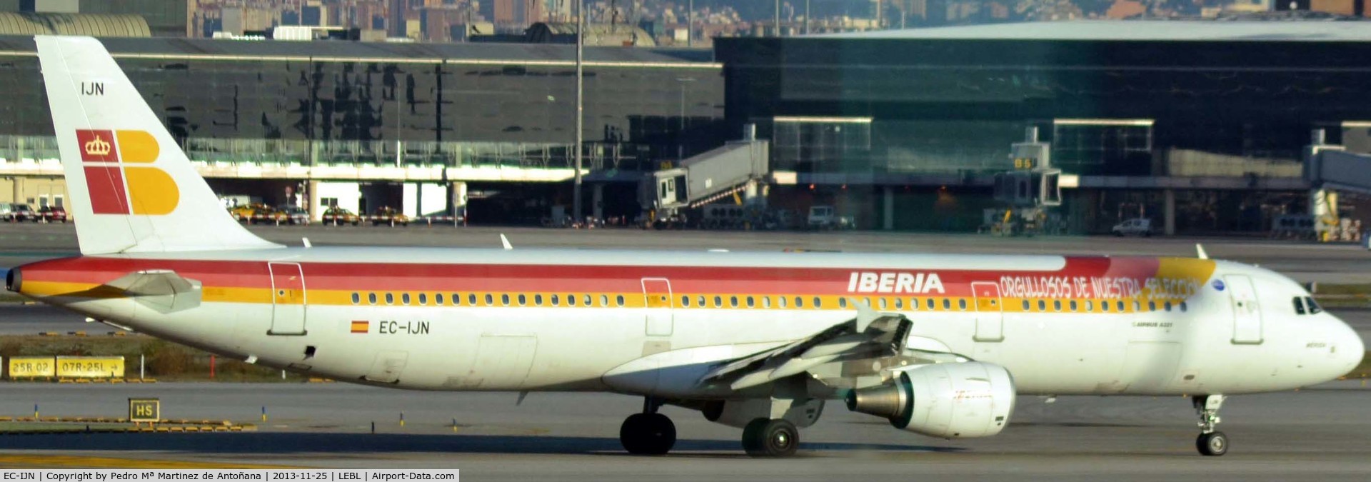 EC-IJN, 2002 Airbus A321-211 C/N 1836, Aeropuerto El Prat Barcelona