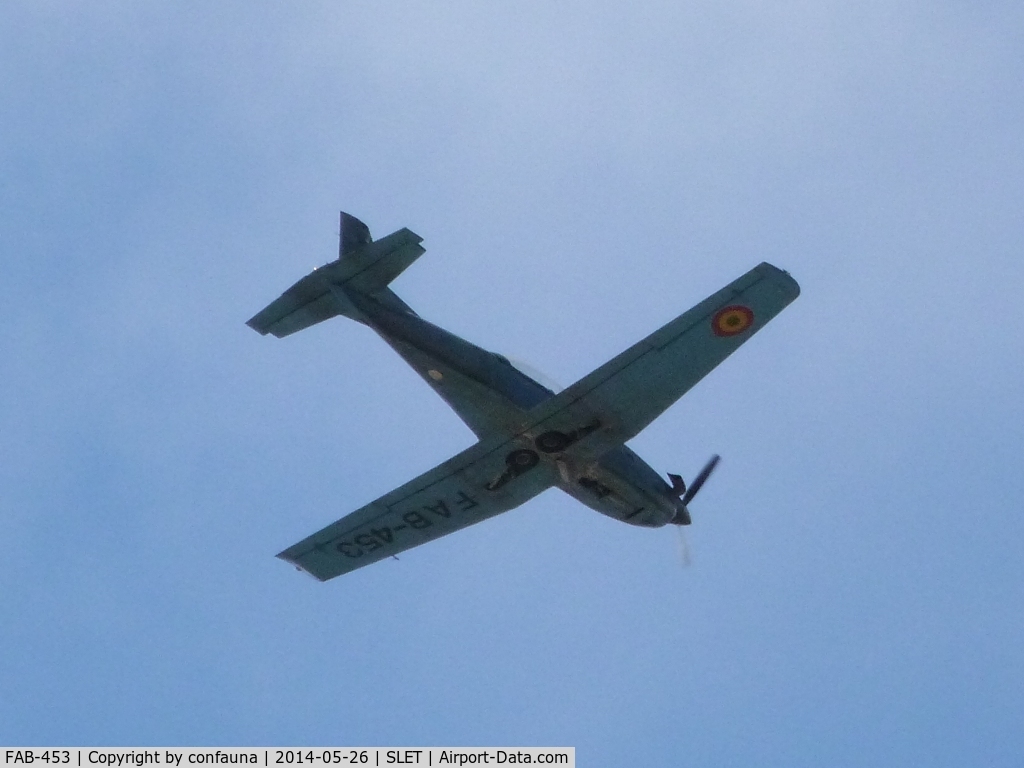 FAB-453, Pilatus PC-7 Turbo Trainer C/N 113, Air show in Santa Cruz
