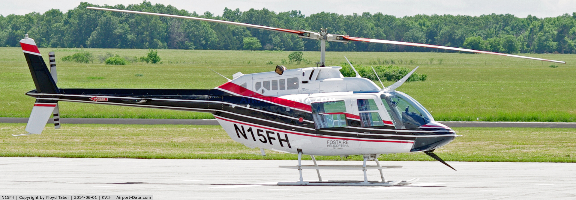 N15FH, Bell 206B JetRanger III C/N 4250, on the ramp at