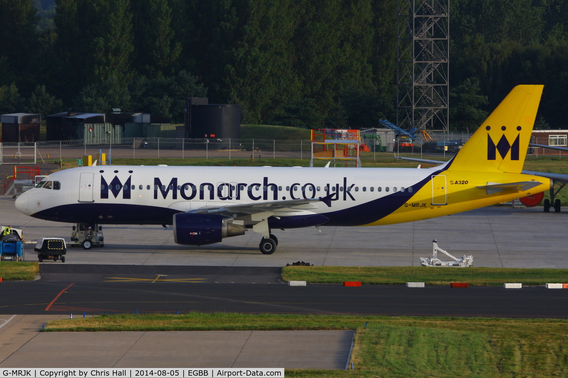 G-MRJK, 1999 Airbus A320-214 C/N 1081, Monarch