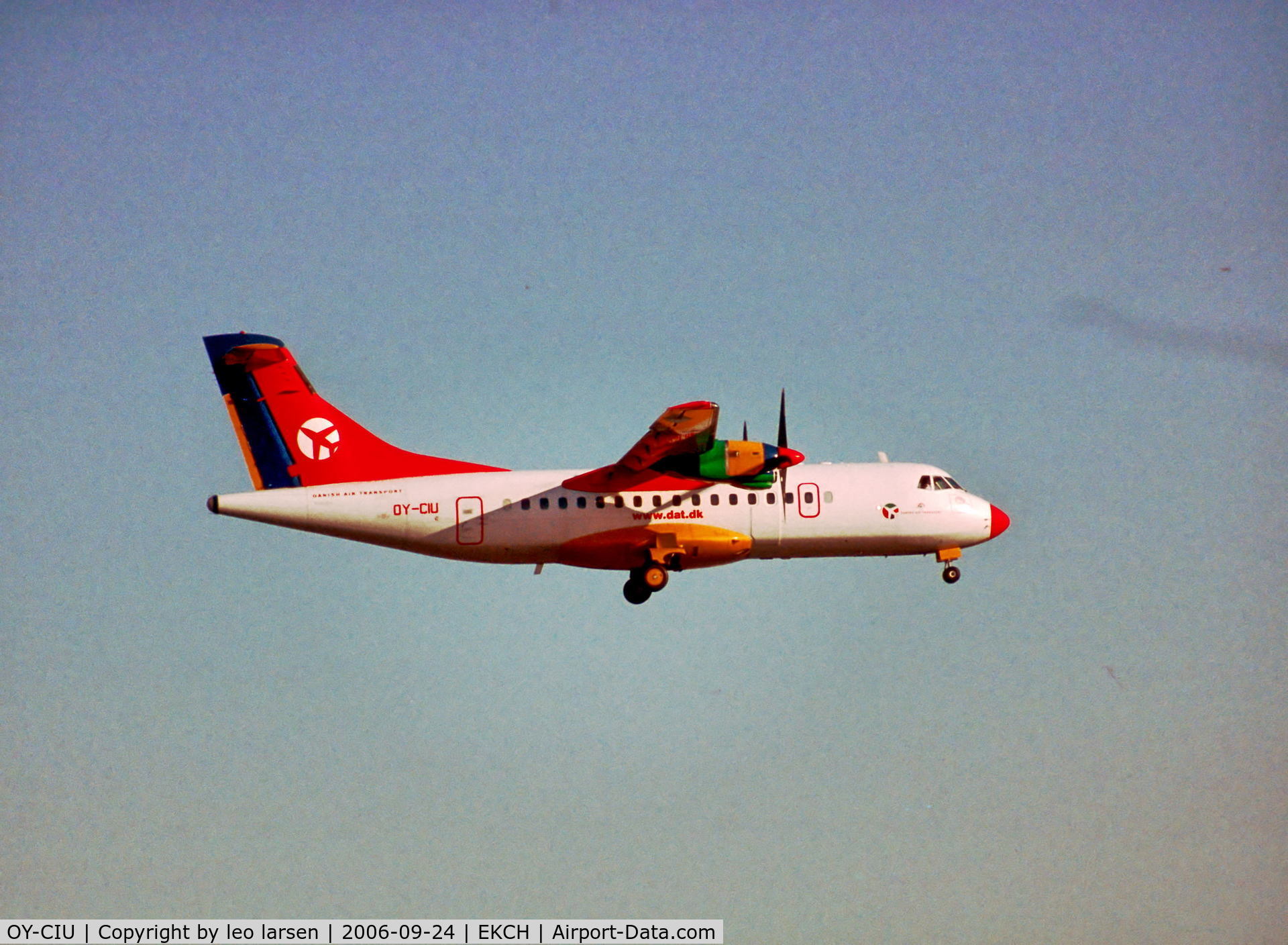 OY-CIU, 1988 ATR 42-312 C/N 112, Copenhagen Kastrup 24.9.06