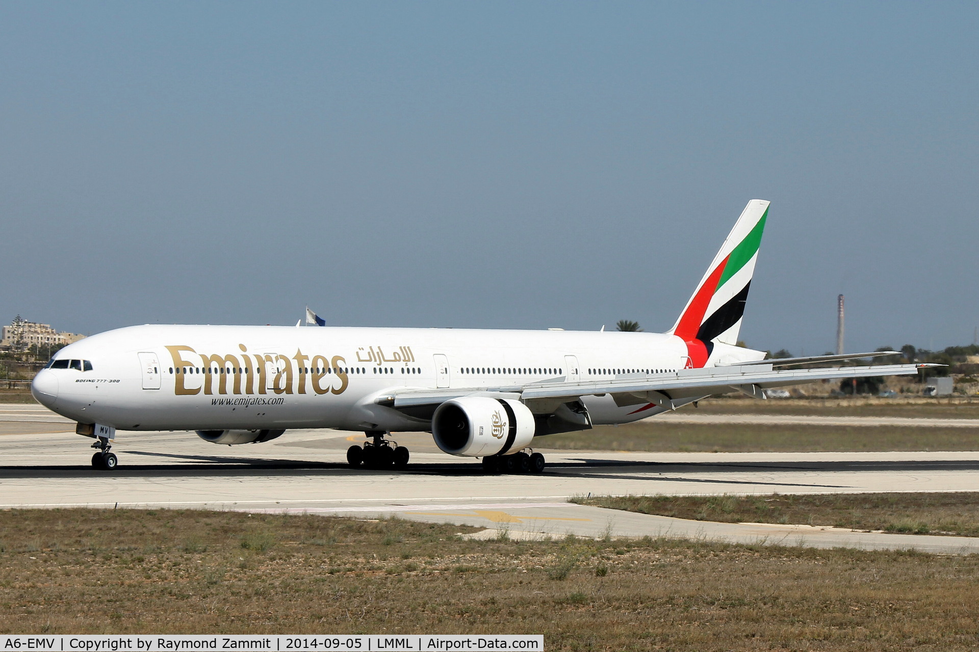 A6-EMV, 2003 Boeing 777-31H C/N 28687, B777 A6-EMV Emirates Airlines.