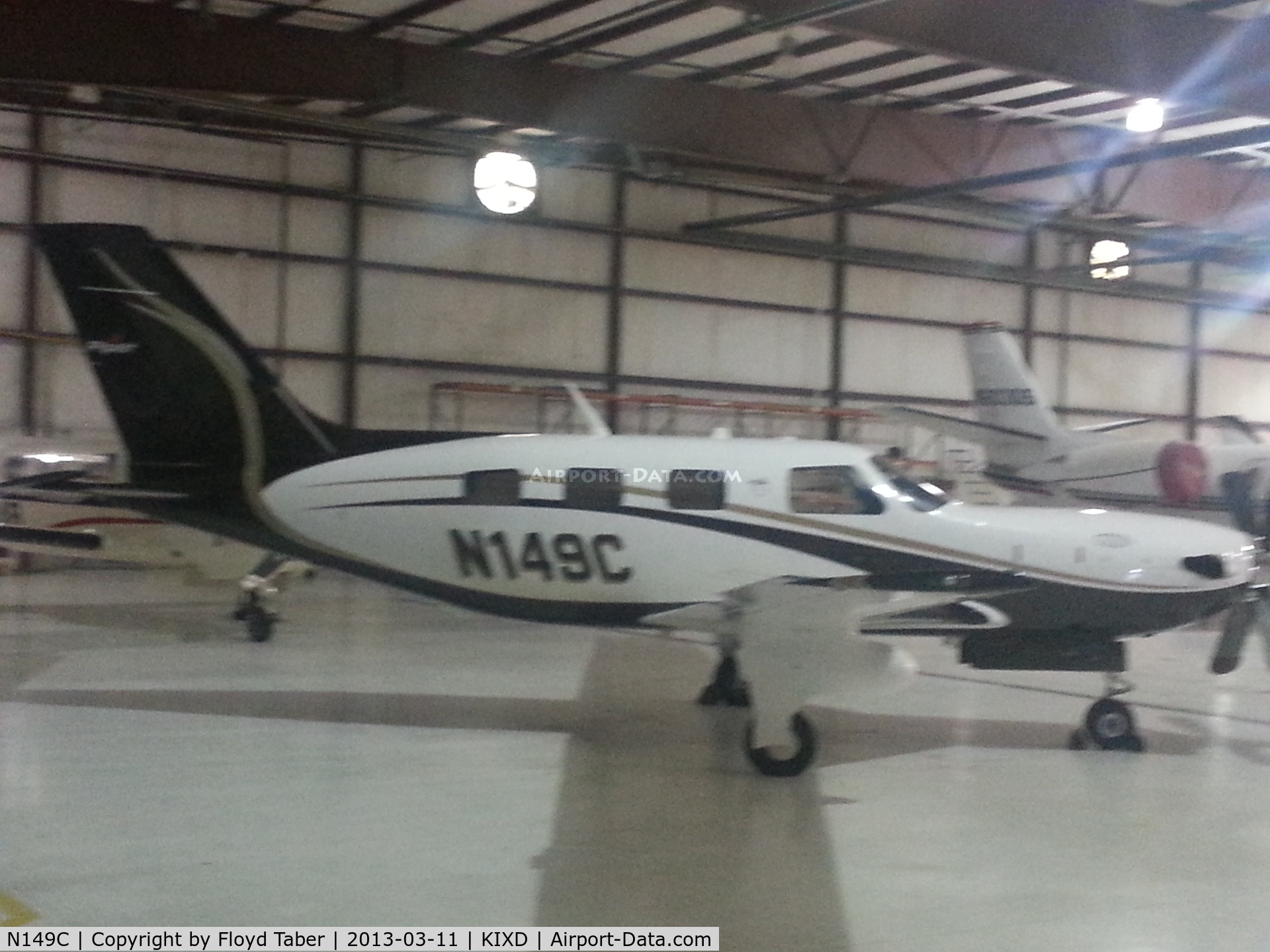 N149C, 2012 Piper PA-46-500TP Meridan C/N 4697490, In the hangar