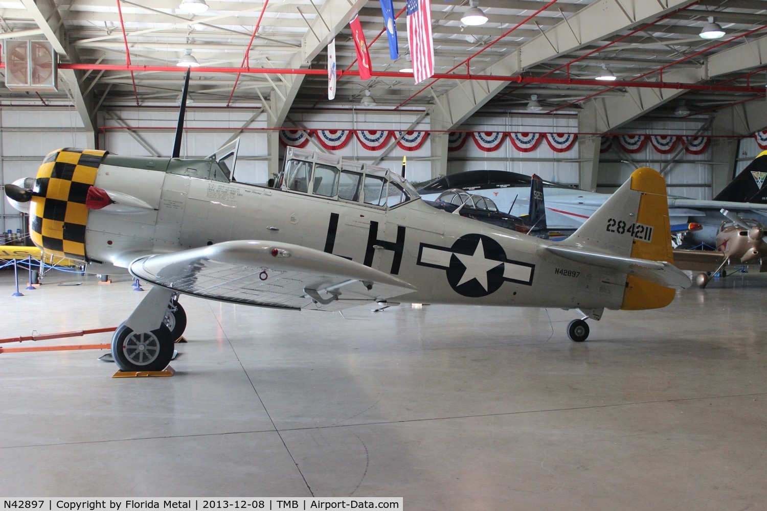 N42897, North American T-6D SNJ5 C/N 42-84211, T-6D Texan