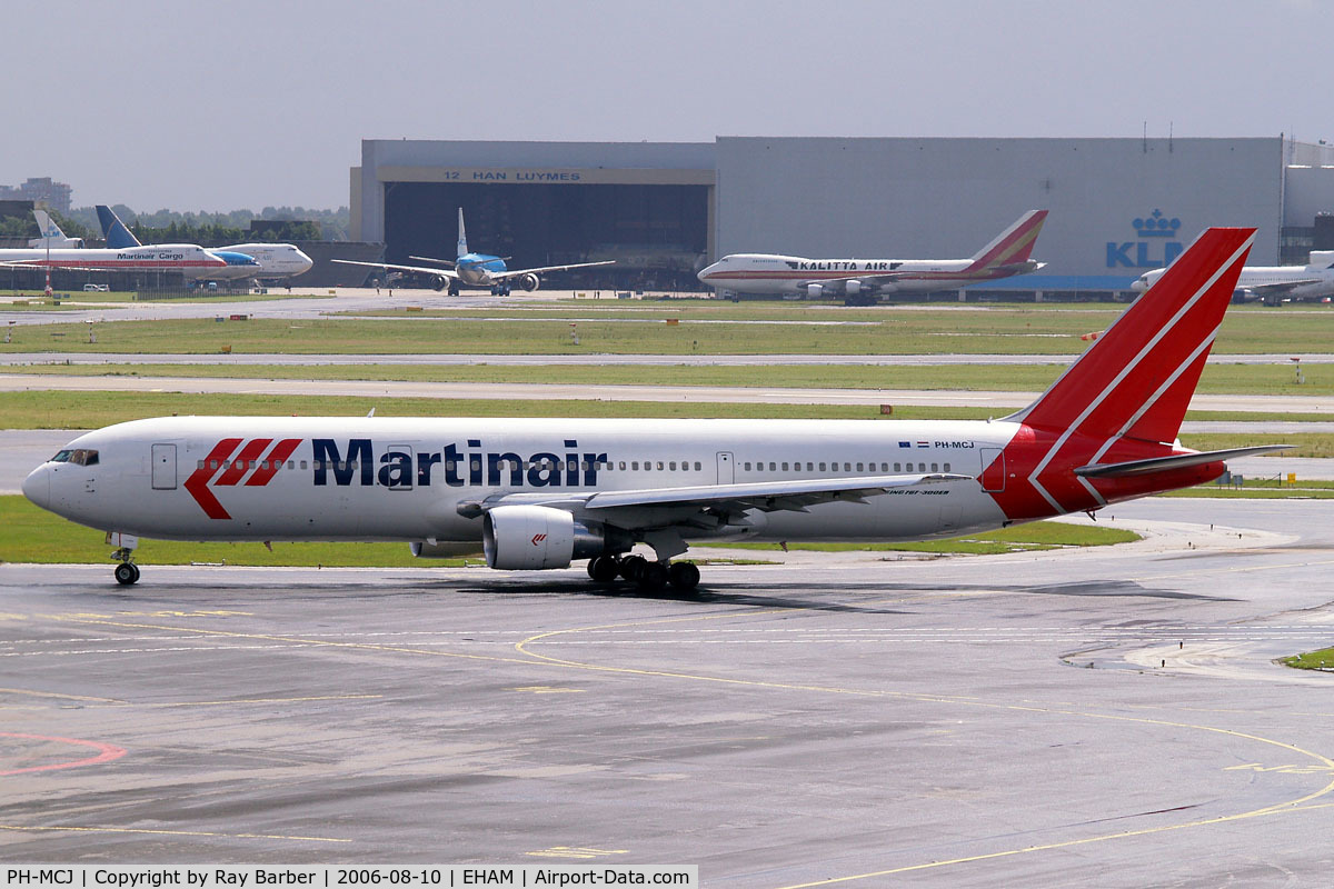 PH-MCJ, 1993 Boeing 767-33A C/N 25535, Boeing 767-33AER [25335] (Martinair) Amsterdam-Schiphol~PH 10/08/2006