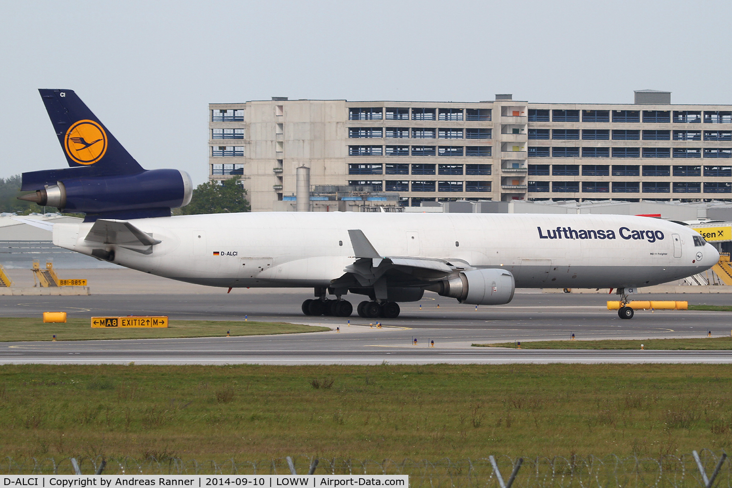 D-ALCI, 2000 McDonnell Douglas MD-11F C/N 48800, Lufthansa Cargo MD11F