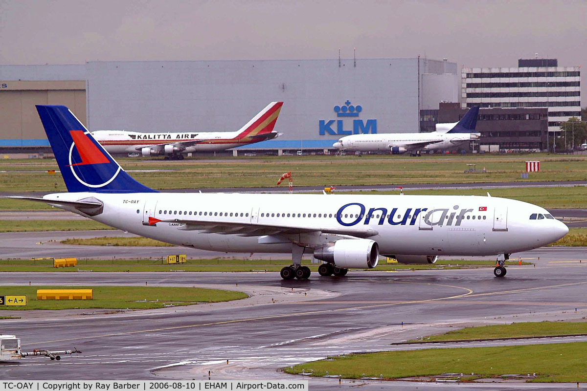 TC-OAY, 1992 Airbus A300B4-622R C/N 677, Airbus A300B4-622R [677] (Onur Air) Amsterdam-Schiphol~PH 10/08/2006