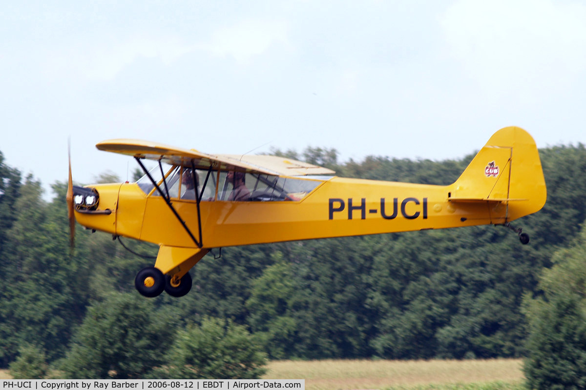 PH-UCI, Piper J3C-65 Cub C/N 13351, Piper J-3C-65 Cub [13351] Schaffen-Diest~OO 12/08/2006
