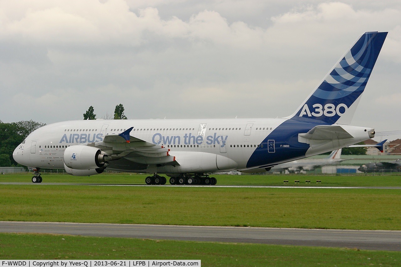 F-WWDD, 2005 Airbus A380-861 C/N 004, Airbus A380-861, Taxiing after landing rwy 03, Paris-Le Bourget Air Show 2013