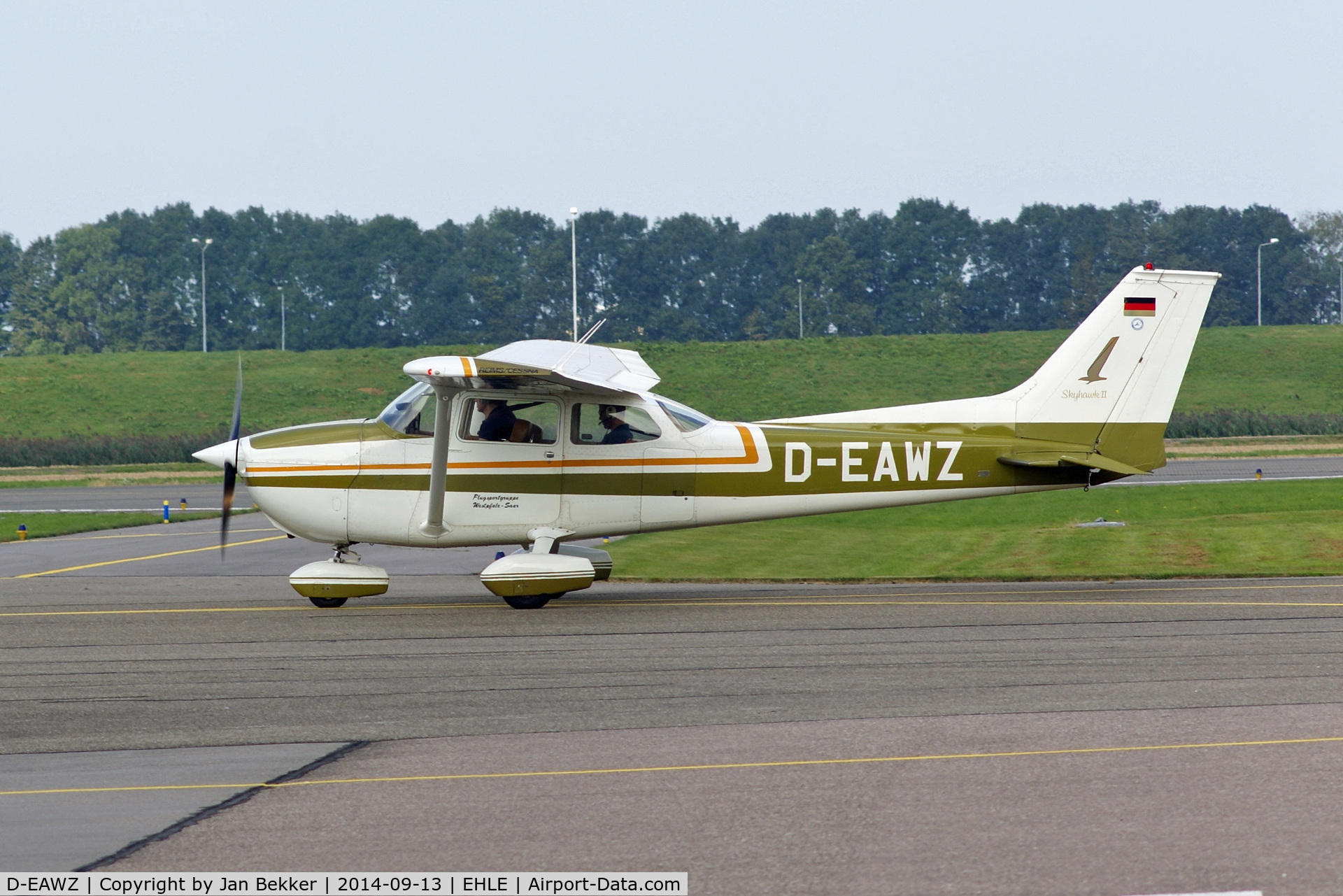 D-EAWZ, 1974 Cessna 172M C/N F17201169, Lelystad Airport