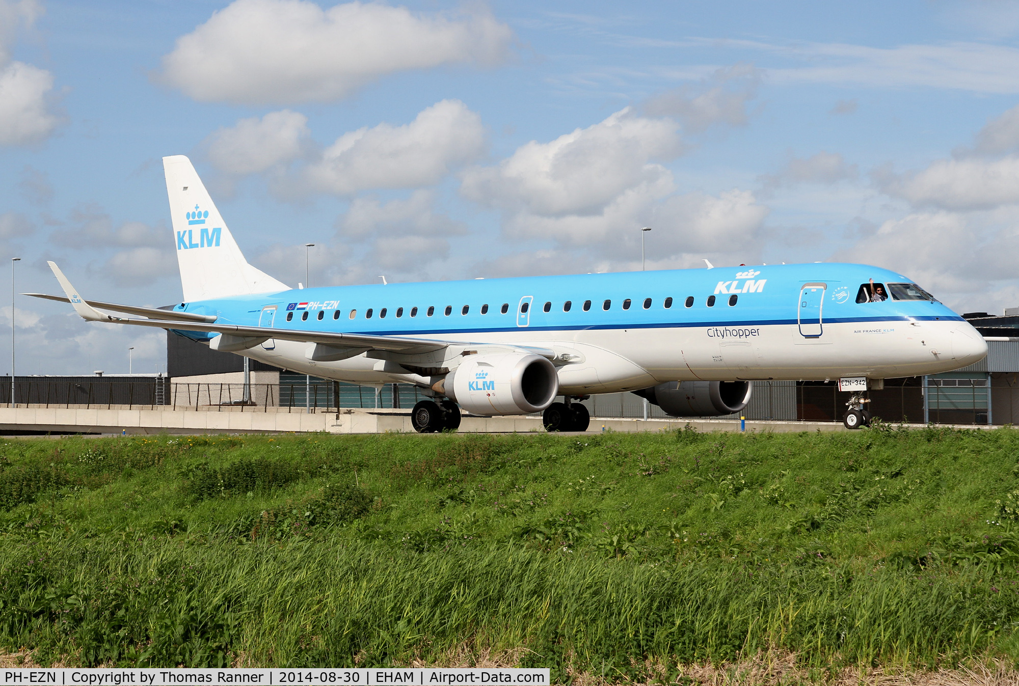 PH-EZN, 2010 Embraer 190LR (ERJ-190-100LR) C/N 19000342, KLM Emb190