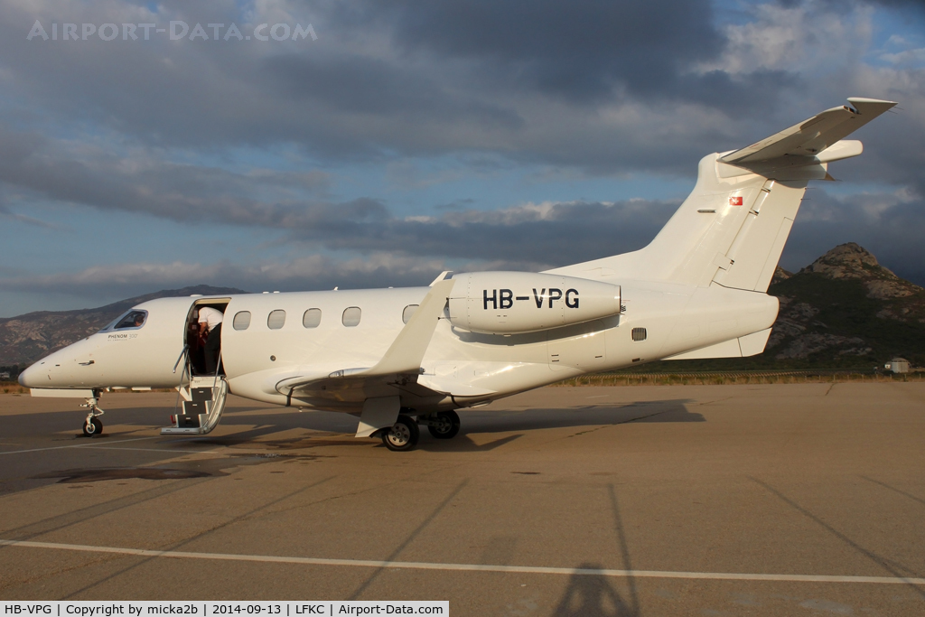 HB-VPG, 2011 Embraer EMB-505 Phenom 300 C/N 50500068, Parked