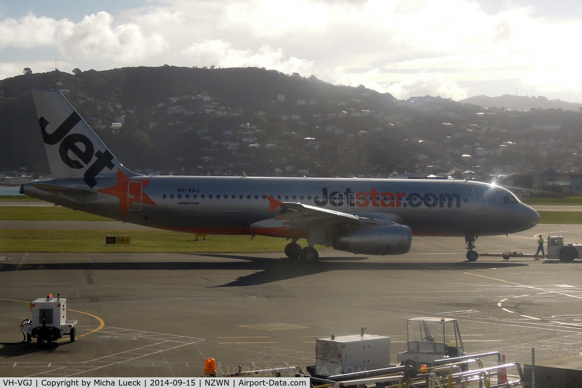VH-VGJ, 2010 Airbus A320-214 C/N 4460, At Wellington