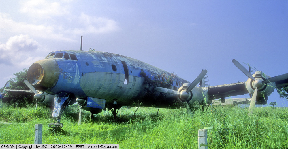 CF-NAM, Lockheed L-1049H-03 Super Constellation C/N 4832, Another view of this sad monument