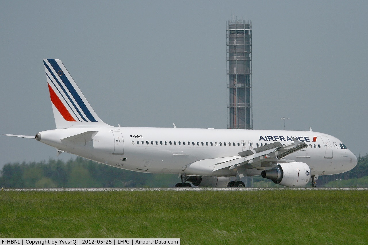 F-HBNI, 2011 Airbus A320-214 C/N 4820, Air France Airbus A320-214, Landing Rwy 08R, Roissy Charles De Gaulle Airport (LFPG-CDG)