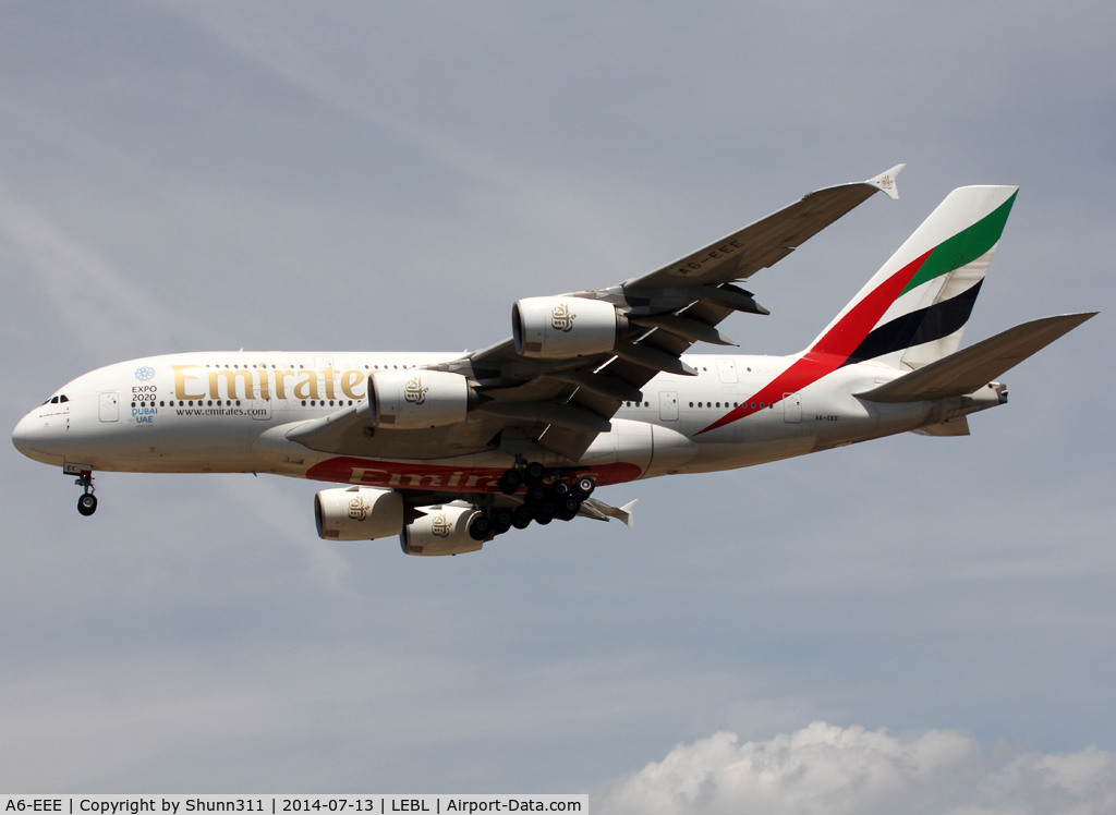 A6-EEE, 2012 Airbus A380-861 C/N 112, Landing rwy 25R