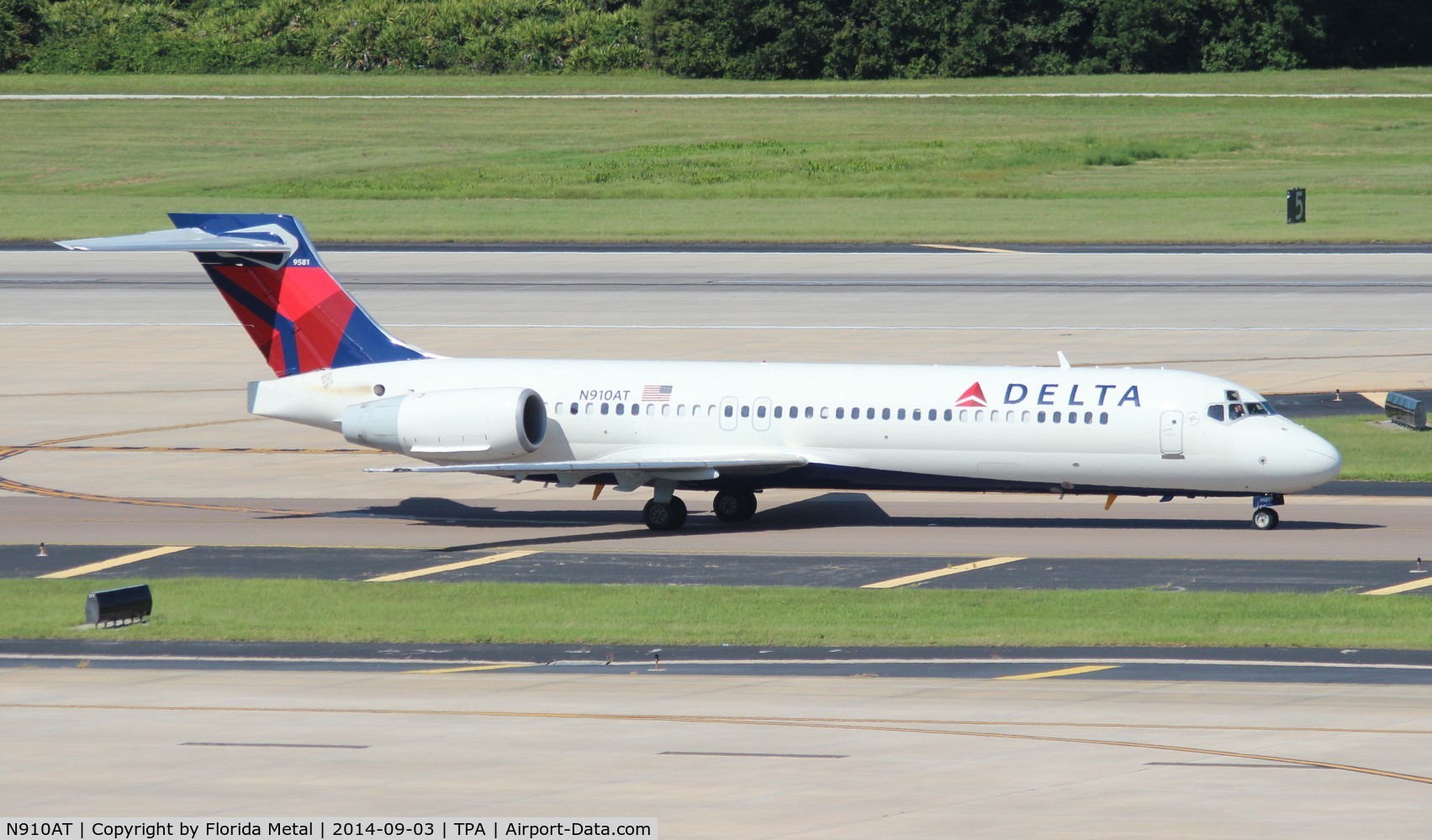 N910AT, 2001 Boeing 717-200 C/N 55086, Delta 717-200