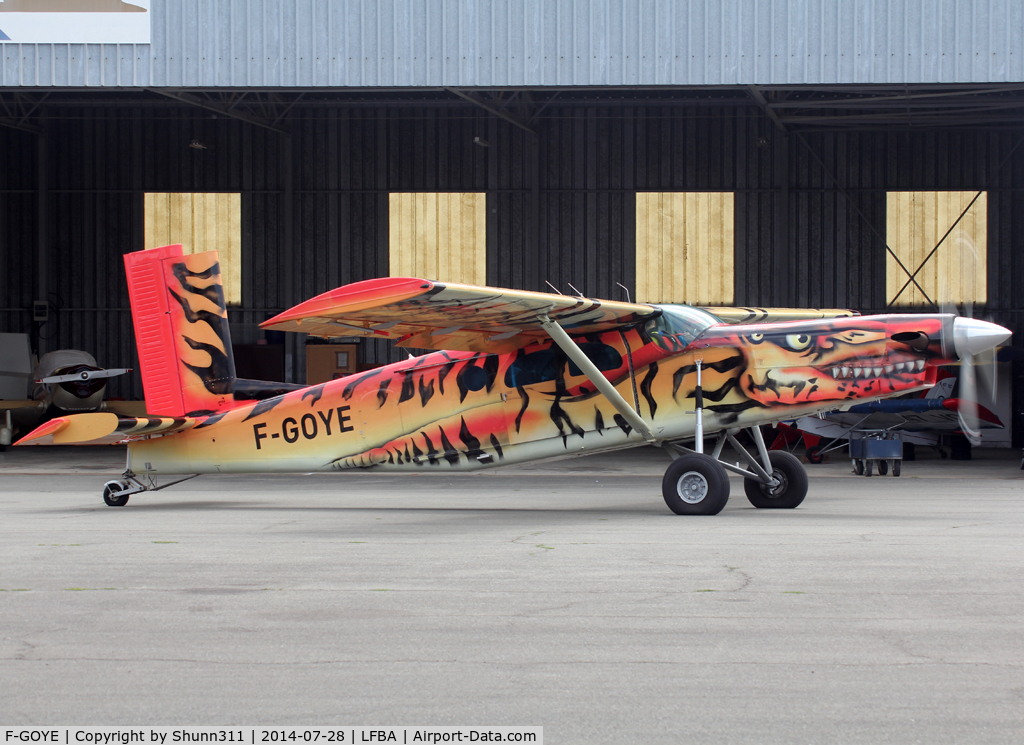 F-GOYE, 1961 Pilatus PC-6/B2-H2 Turbo Porter C/N 517, Ready for new paratrooping sessions with beautiful c/s
