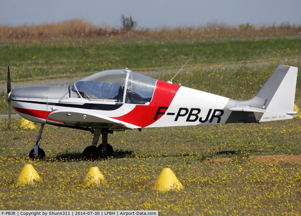 F-PBJR, Pottier P-180S C/N 132, Parked in the grass...