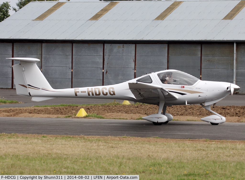 F-HDCG, 2011 Diamond DA-20-C1 Eclipse C/N C0565, Arriving from flight...