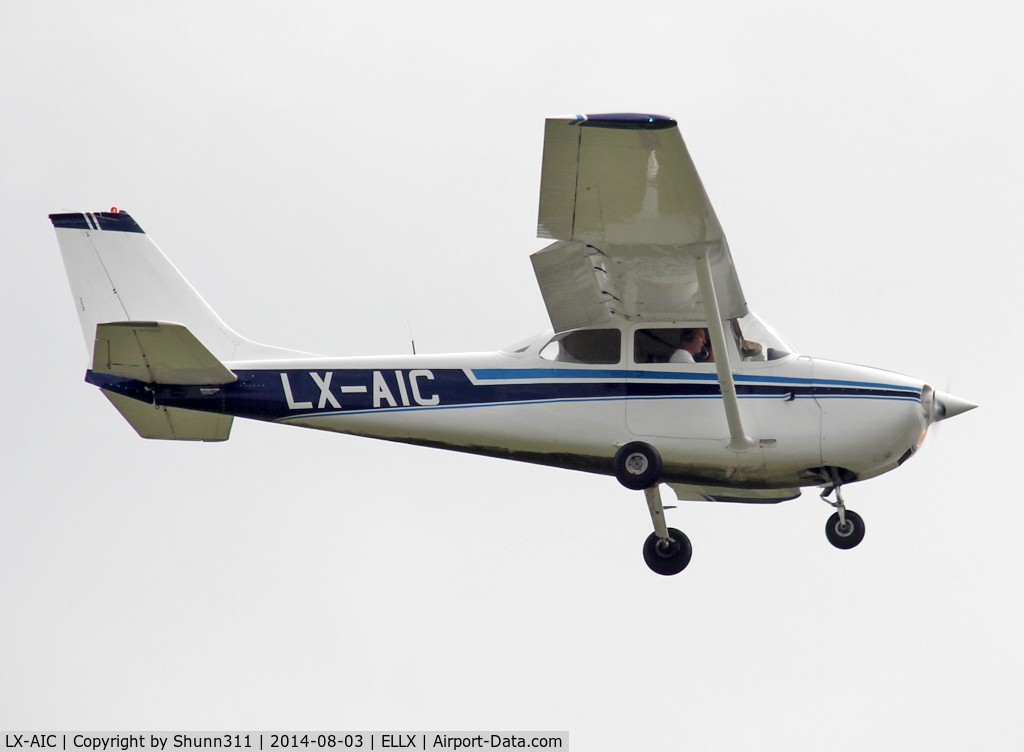 LX-AIC, 1972 Reims F172L Skyhawk C/N F17200852, Landing rwy 24