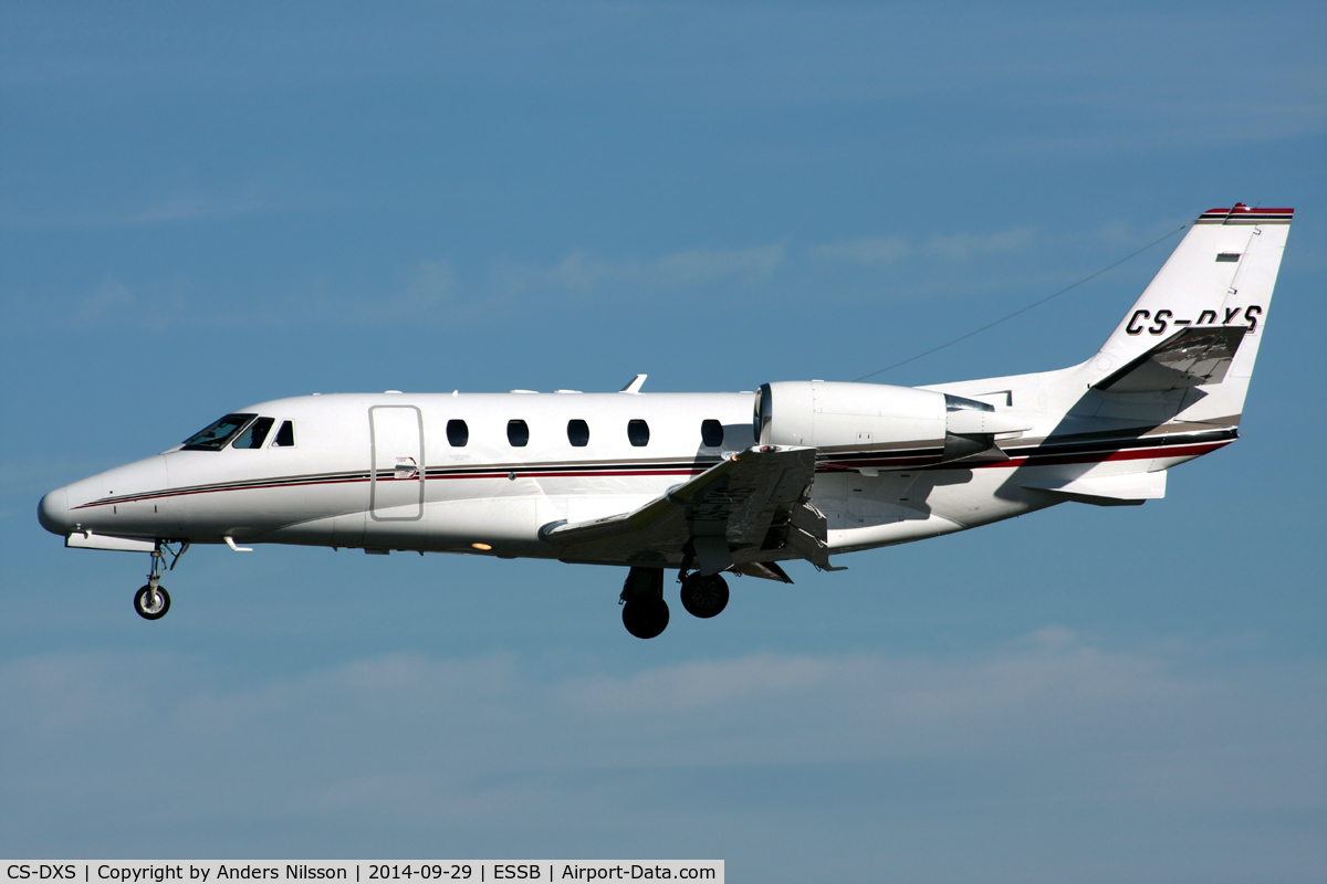 CS-DXS, 2007 Cessna 560XLS Citation Excel C/N 560-5754, On short final for runway 30.